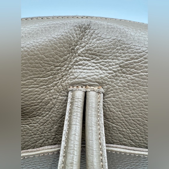 Tan Crossbody Bag with Textured Finish | Very Good Condition - Picture 12 of 17